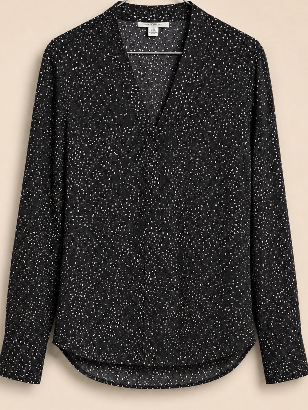 NWOT Halston Black Speckled V-Neck Blouse Size S/P